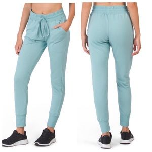 FREE PEOPLE NWT Sunny Skinny Jogger Sweatpant Bayside Blue Sz Small